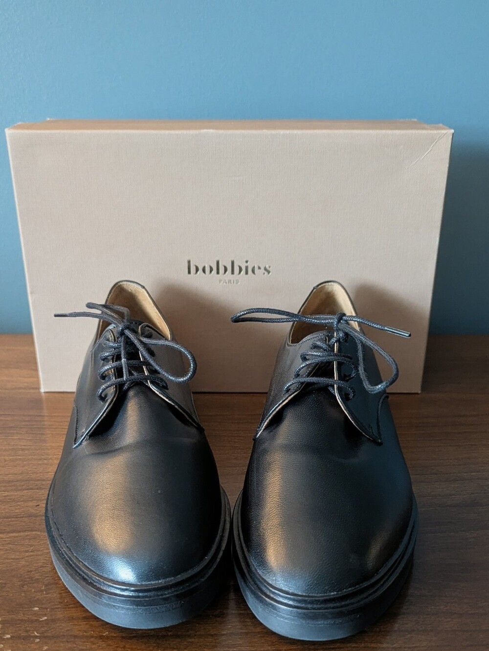 Bobbies Paris Women's Black Leather Derby Shoes